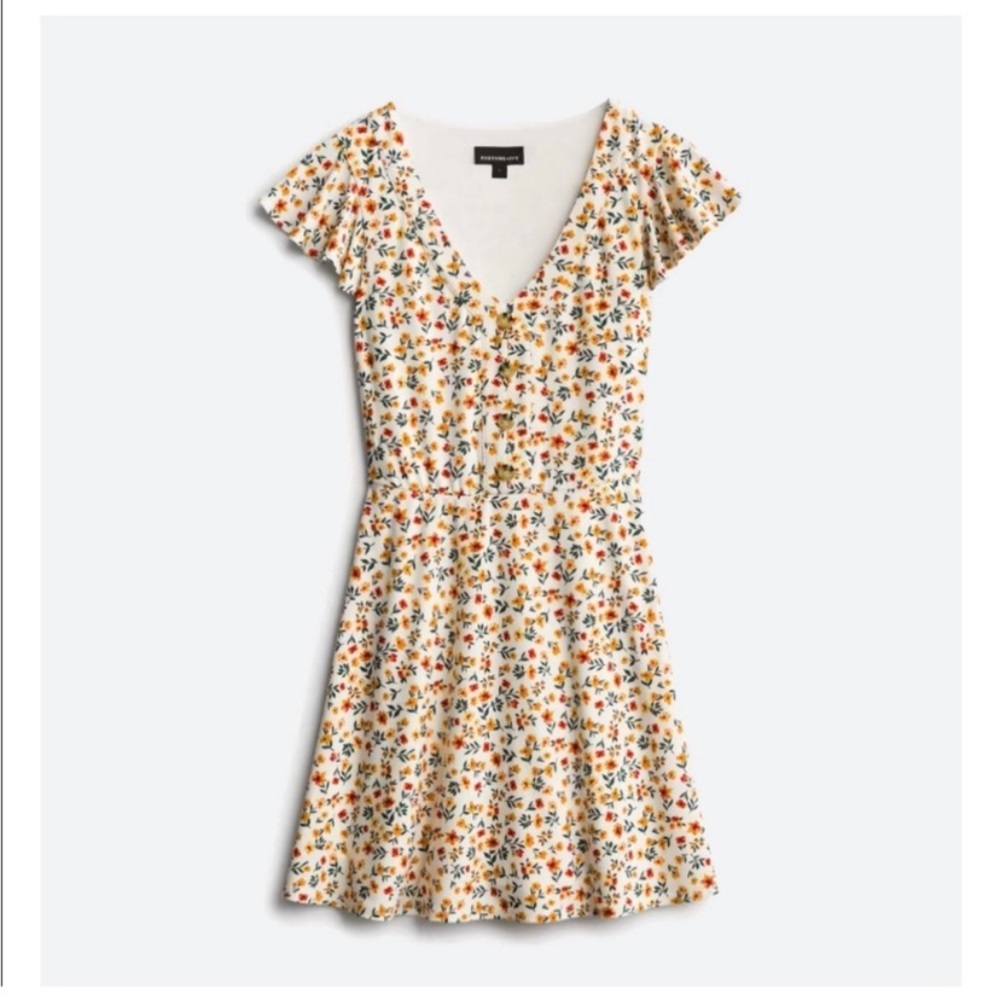 Fortune and Ivy 🌼 Jana Button Detail Knit Floral Dress